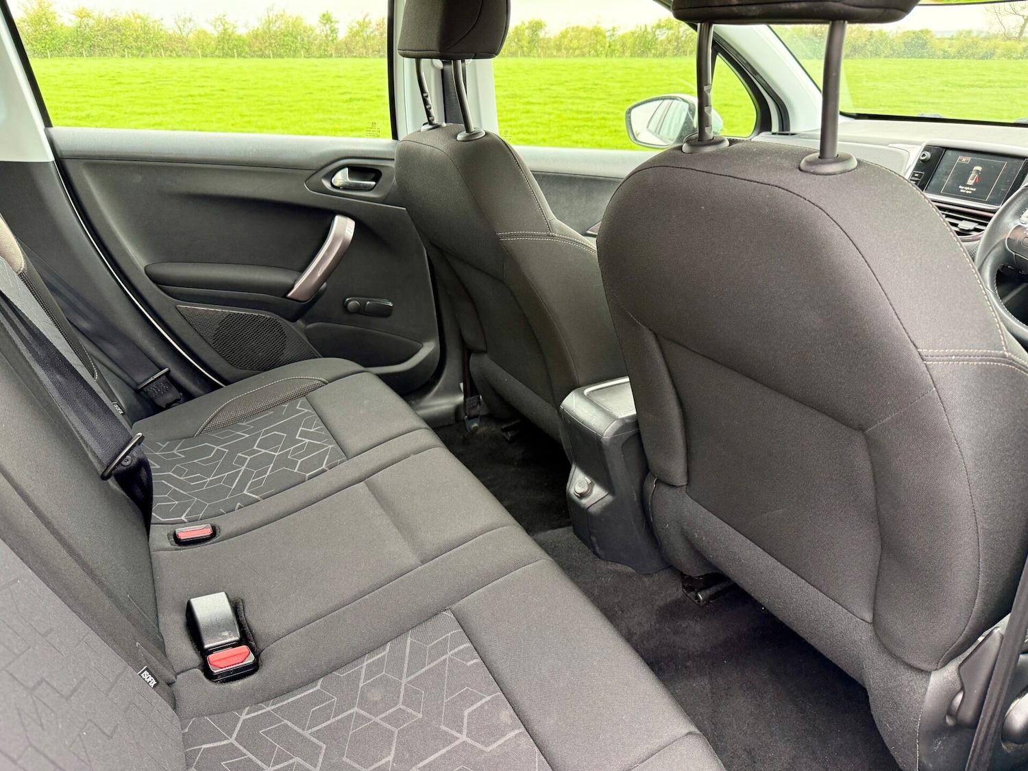 Used Peugeot 208 2014 for sale - 78211840: Photo 9