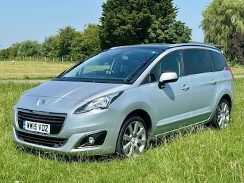 Used Peugeot 5008 2015 for sale - 79004547: Photo