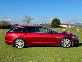 Used Jaguar XF 2014 for sale - 74099962: Photo