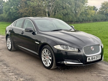 2014 - D PREMIUM LUXURY 4-Door