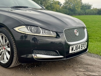 Used Jaguar XF 2014 for sale - 75999451: Photo 2