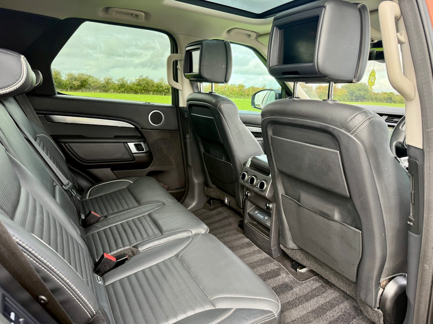 Used Land Rover Discovery 2017 for sale - 75982286: Photo 13