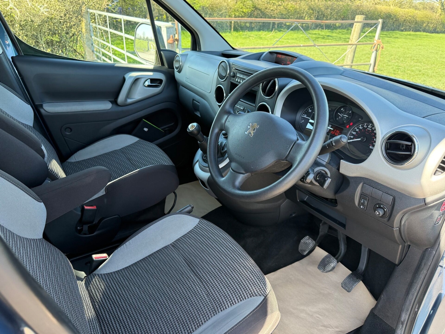 Used Peugeot Partner Tepee 2009 for sale - 77945540: Photo 12