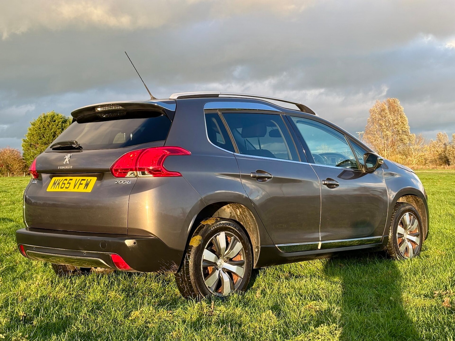Used Peugeot 2008 2015 for sale - 76545908: Photo 3