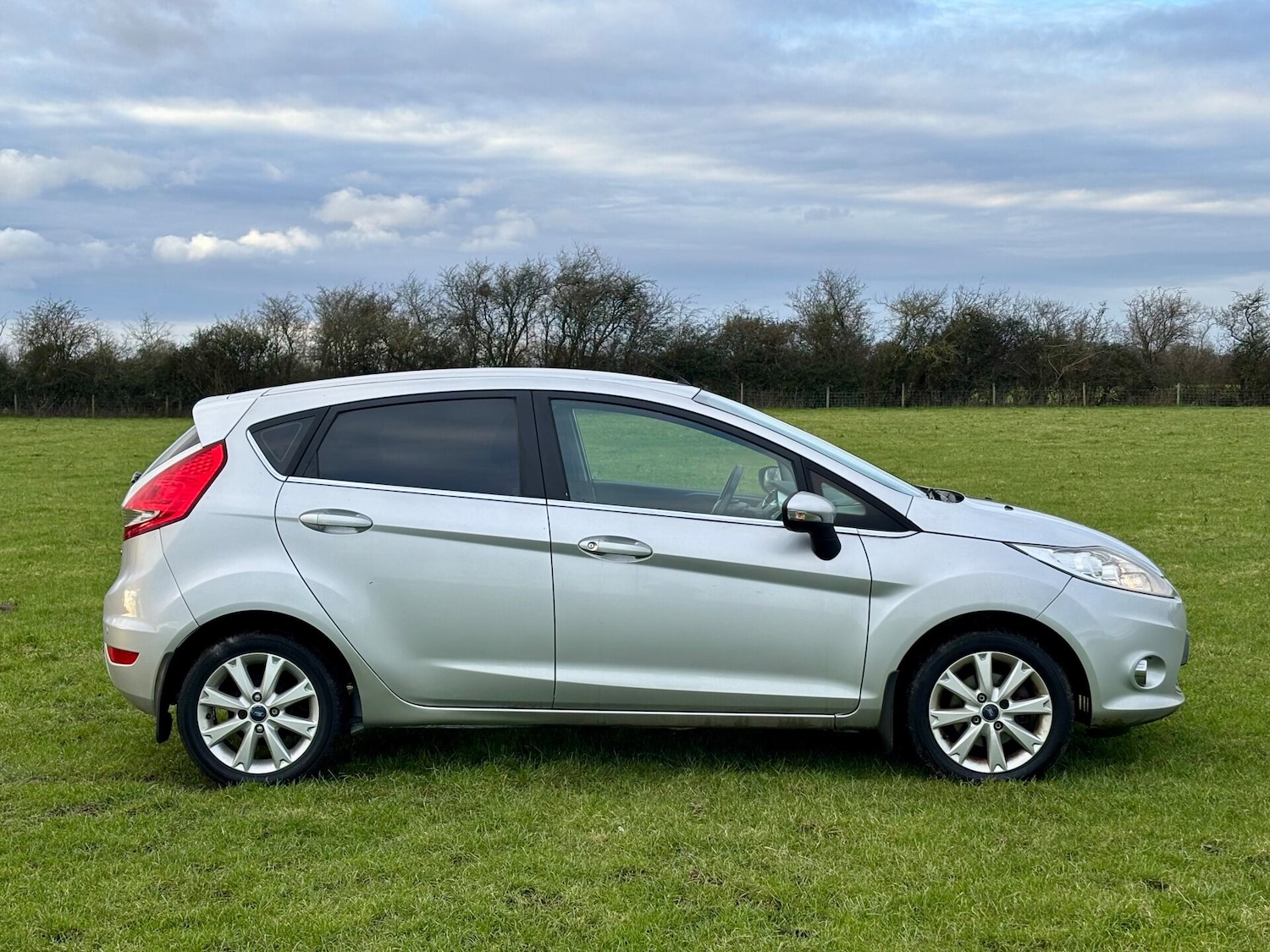 Used Ford Fiesta 2009 for sale - 77124104: Photo 3