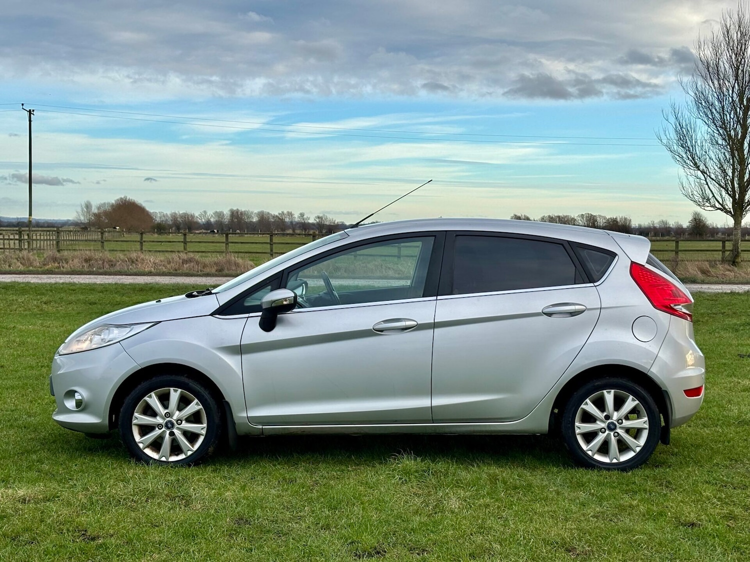 Used Ford Fiesta 2009 for sale - 77124104: Photo 7