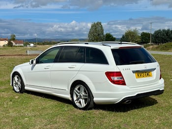 Used Mercedes-Benz C Class 2013 for sale - 79852304: Photo