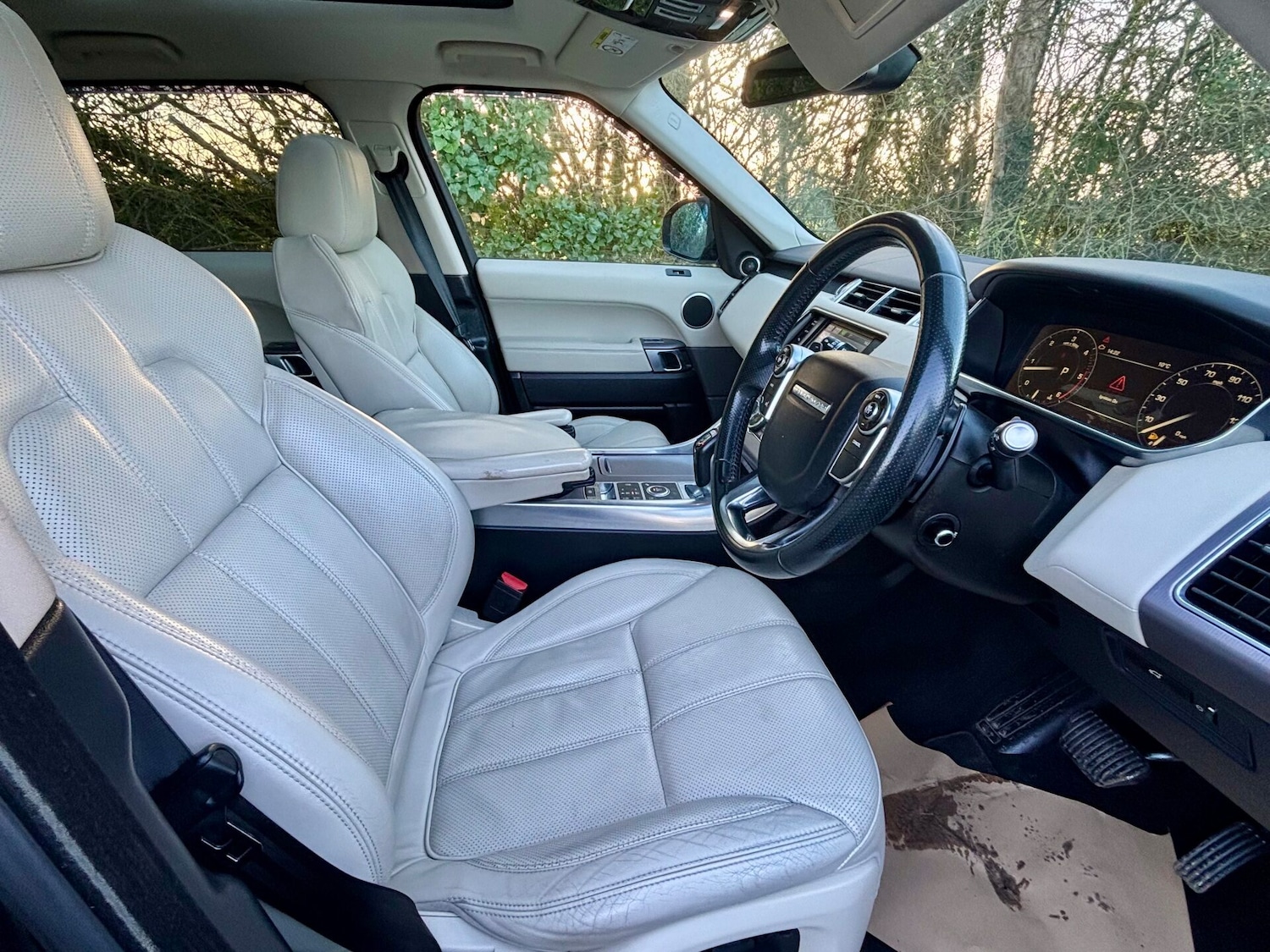 Used Land Rover Range Rover Sport 2015 for sale - 78025562: Photo 11