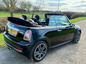Used MINI Convertible 2009 for sale - 77662061: Photo