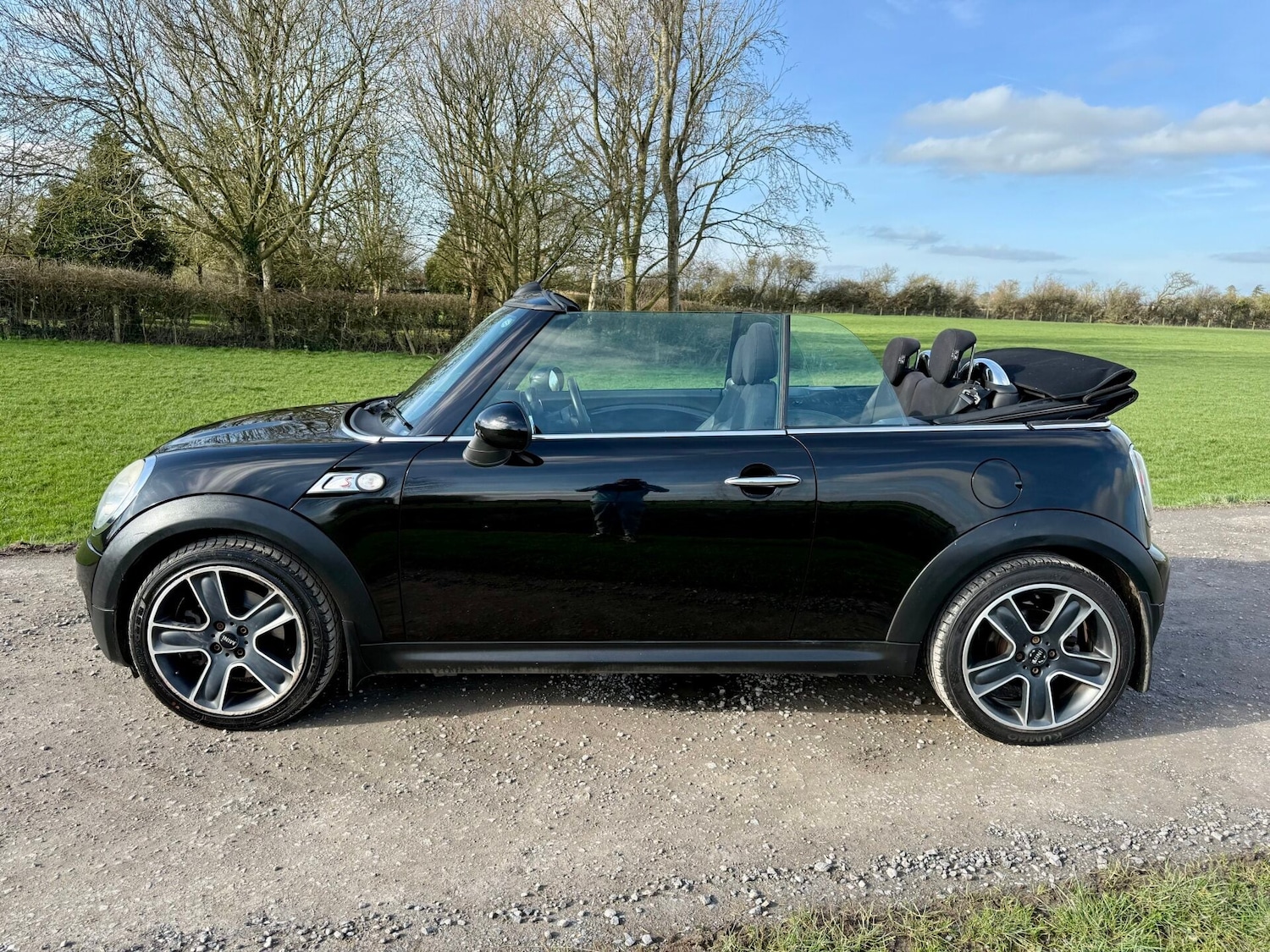 Used MINI Convertible 2009 for sale - 77662061: Photo 4