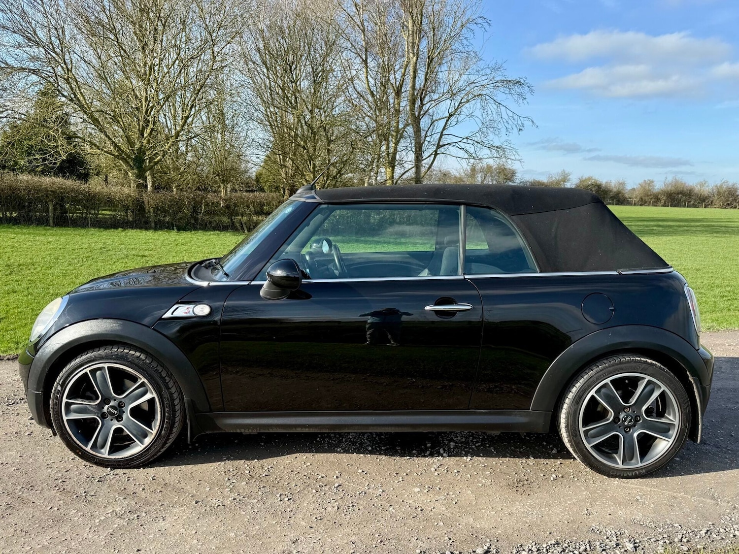 Used MINI Convertible 2009 for sale - 77662061: Photo 5
