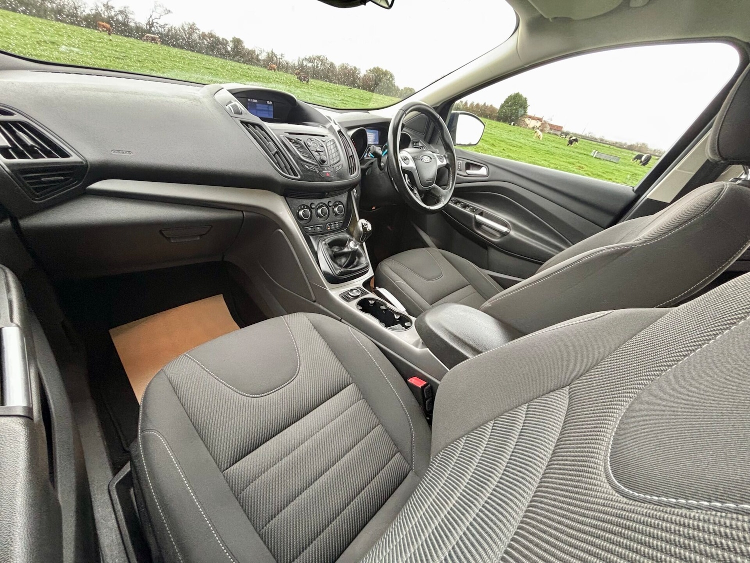 Used Ford Kuga 2015 for sale - 76553811: Photo 11