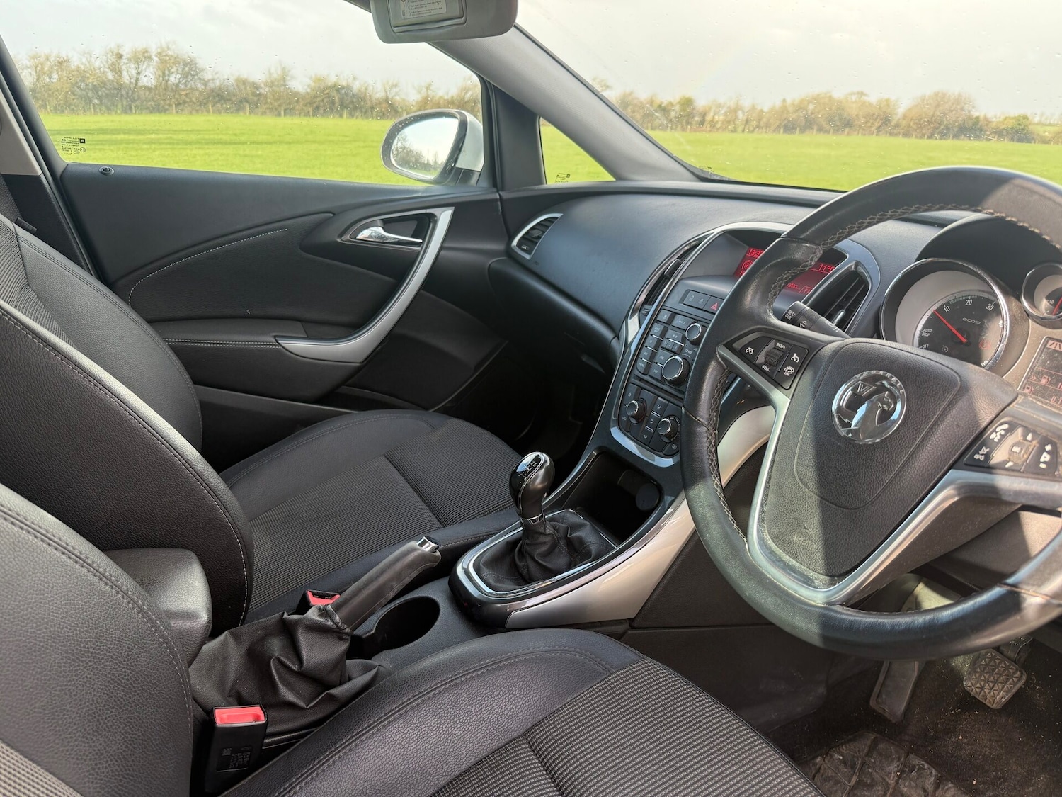 Used Vauxhall Astra 2013 for sale - 77571186: Photo 8