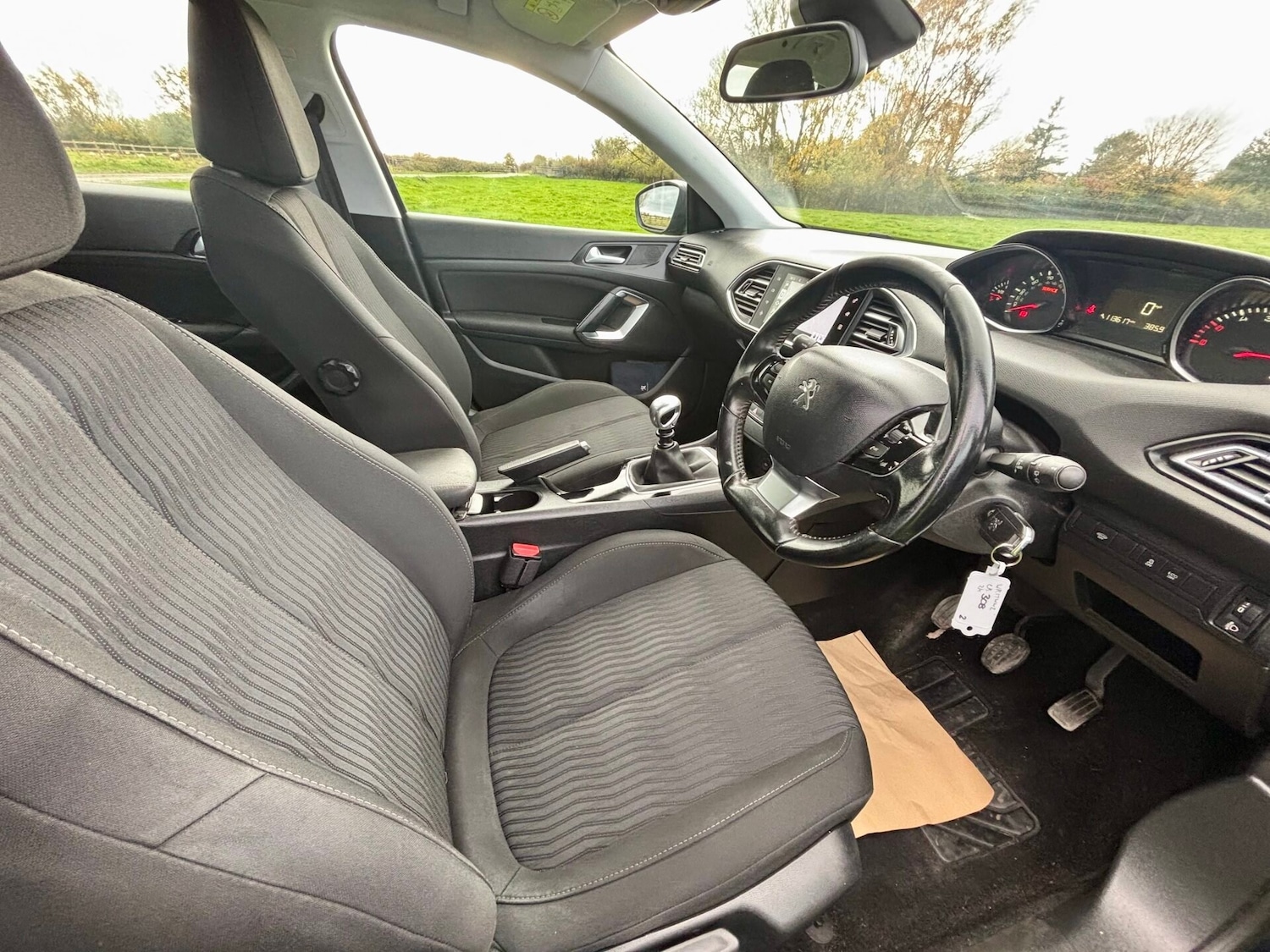 Used Peugeot 308 2017 for sale - 76461331: Photo 9