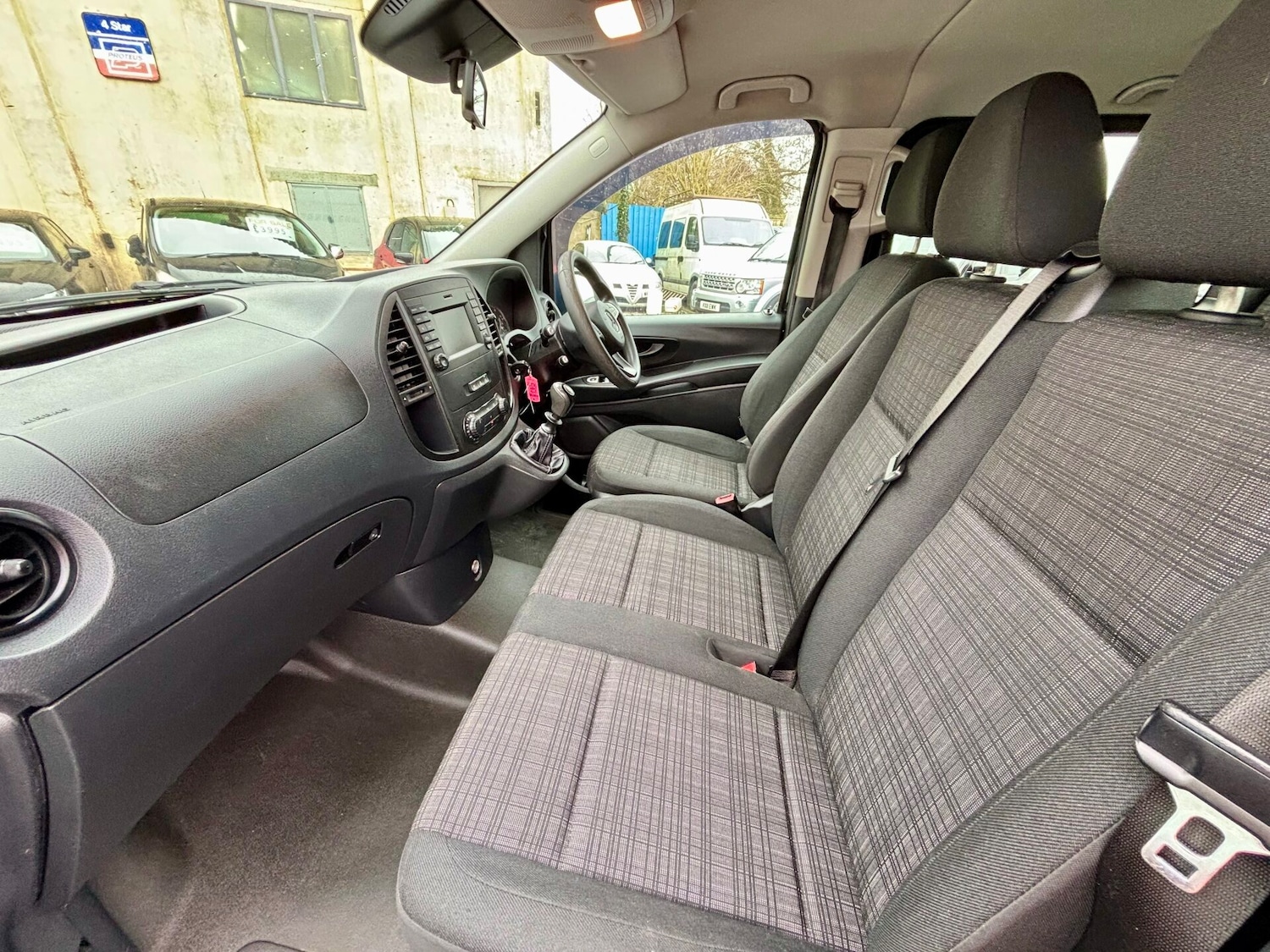 Used Mercedes-Benz Vito 2017 for sale - 77602119: Photo 10