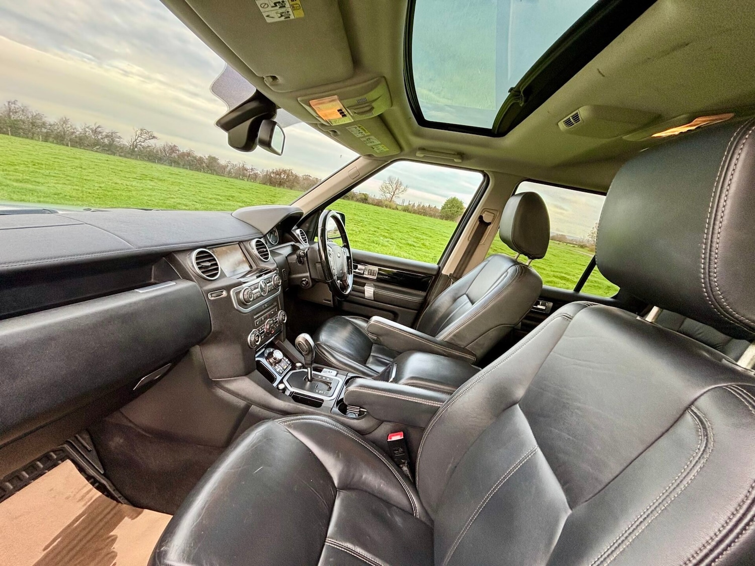 Used Land Rover Discovery 2011 for sale - 76637337: Photo 11