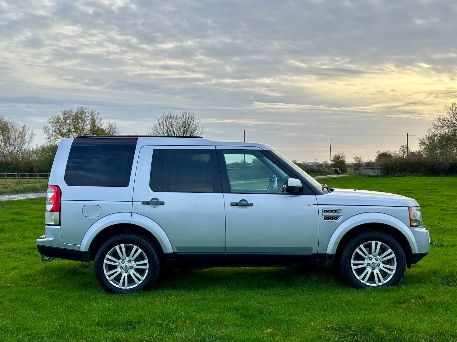 Used Land Rover Discovery 2011 for sale - 76637337: Photo 7