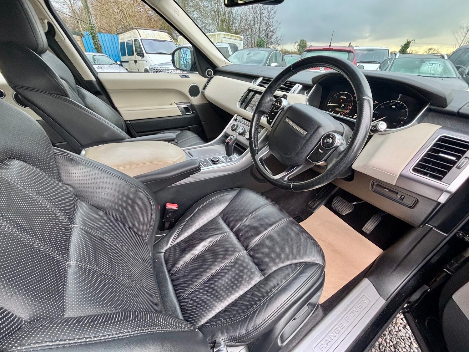 Used Land Rover Range Rover Sport 2014 for sale - 77363398: Photo 10