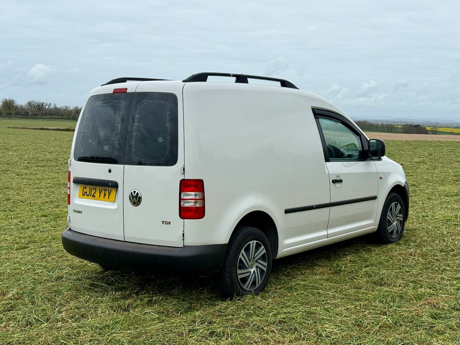 Used Volkswagen Caddy 2012 for sale - 78097912: Photo 2