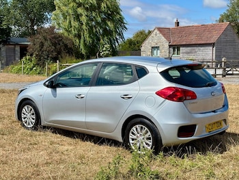 Used Kia Ceed 2017 for sale - 79352805: Photo