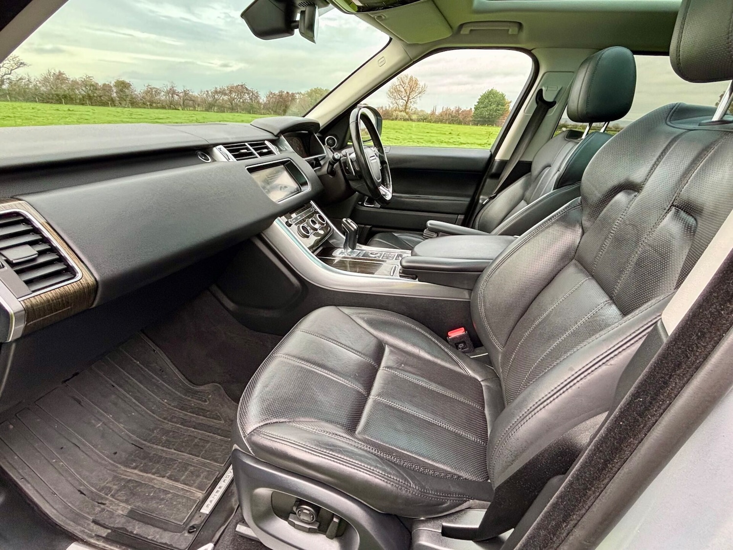 Used Land Rover Range Rover Sport 2017 for sale - 76488545: Photo 12