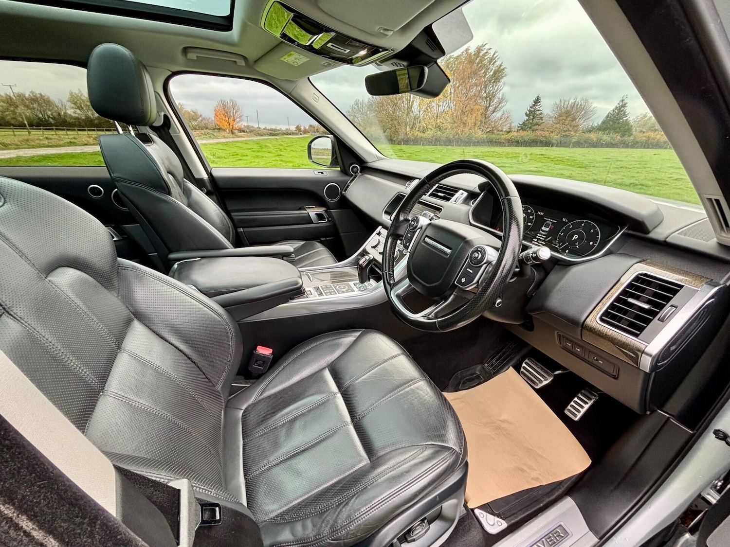 Used Land Rover Range Rover Sport 2017 for sale - 76488545: Photo 9