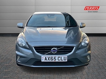Used Volvo V40 2016 for sale - 76845475: Photo
