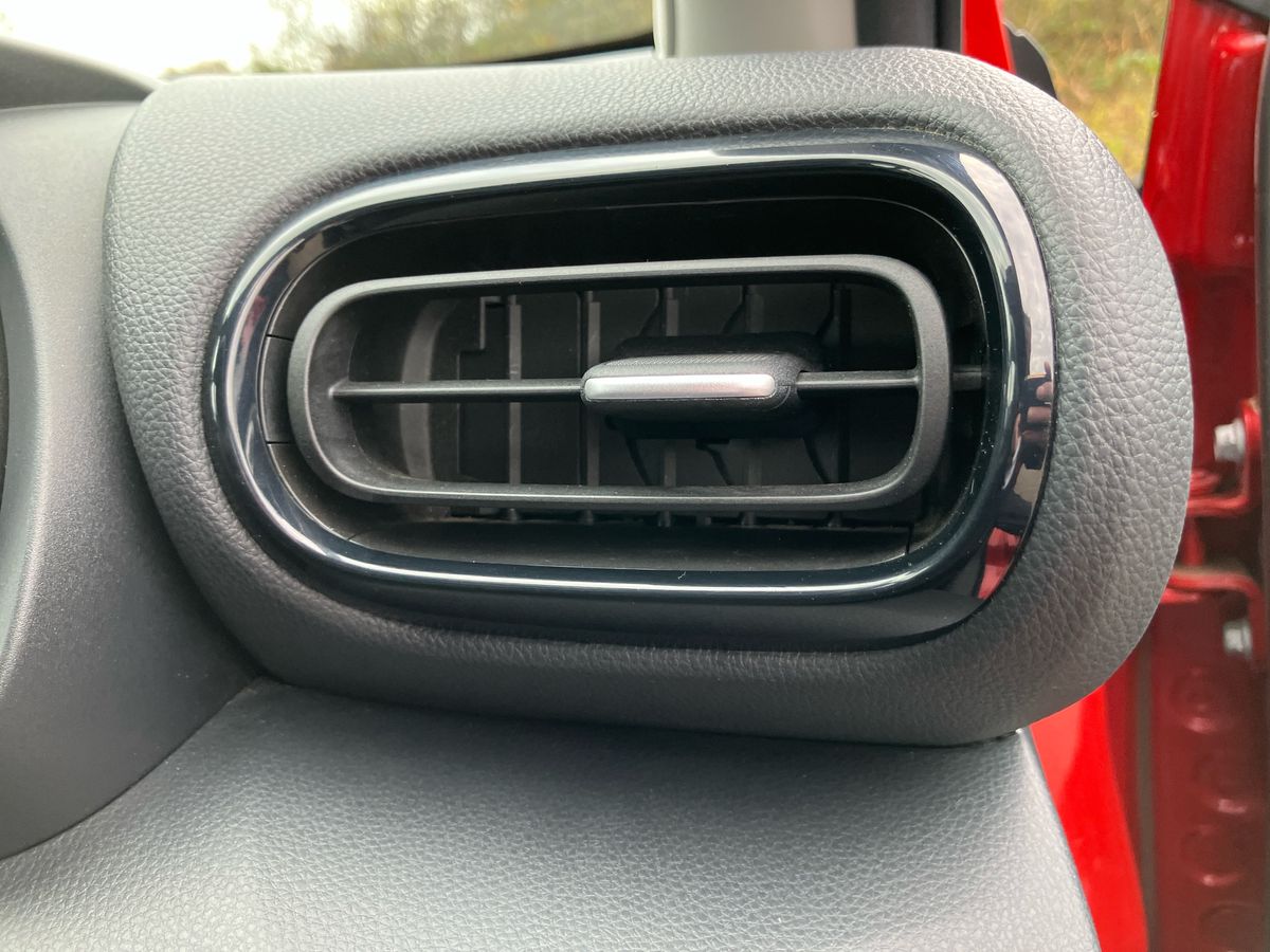 Used Mazda Mazda2 HYBRID 2022 for sale - 76412848: Photo 29