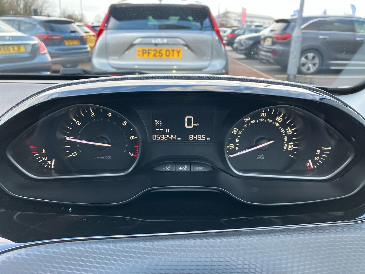 Used Peugeot 208 2018 for sale - 76931806: Photo 14