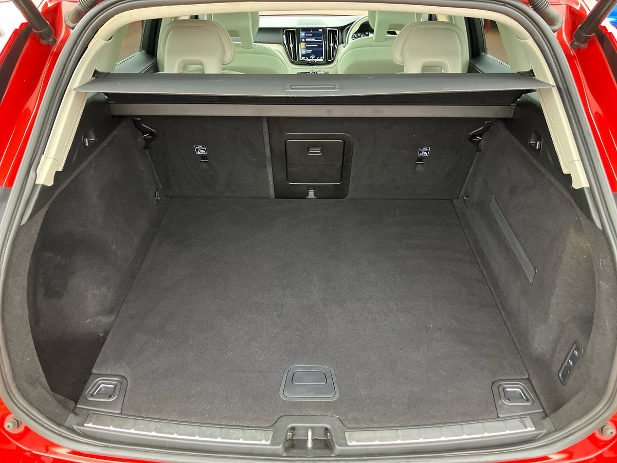 Used Volvo XC60 2017 for sale - 76158212: Photo 20