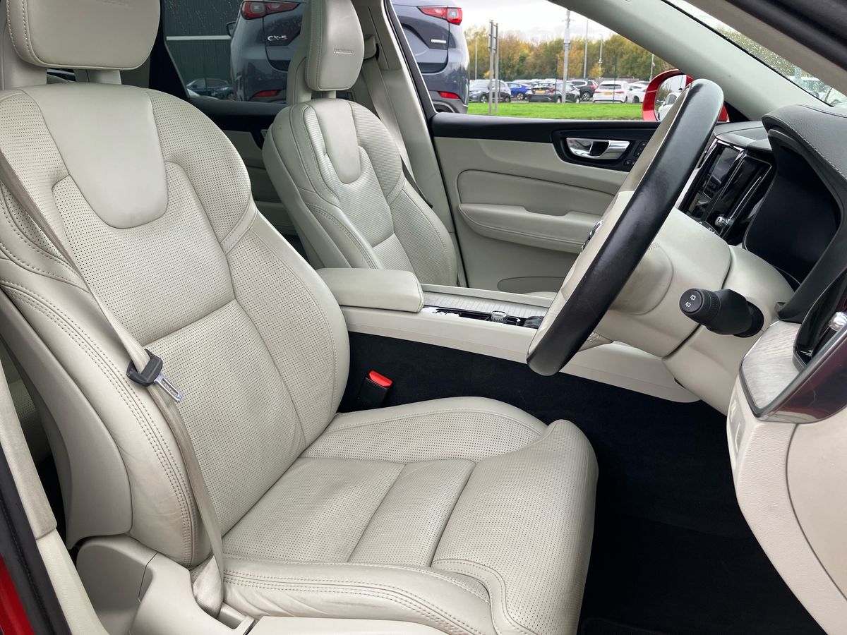 Used Volvo XC60 2017 for sale - 76158212: Photo 33