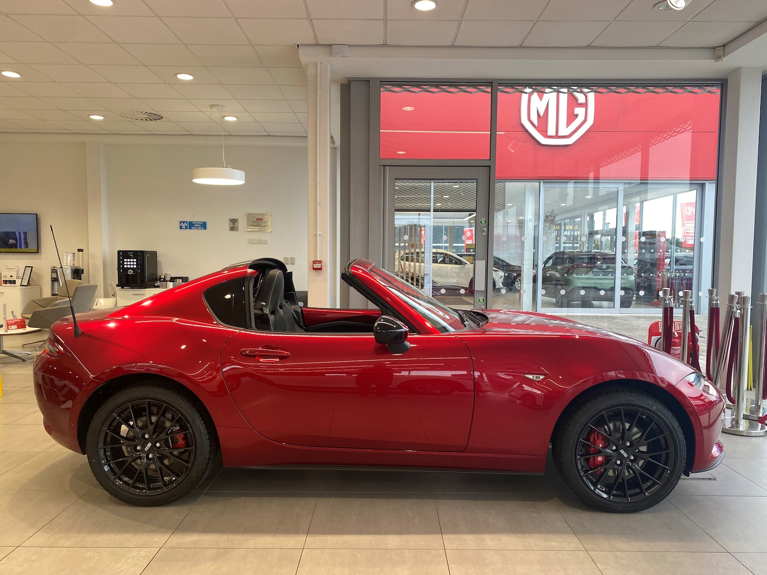 Used Mazda MX-5 2025 for sale - 76263977: Photo 2