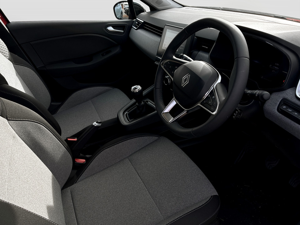 Used Renault Clio 2025 for sale - 77529537: Photo 25