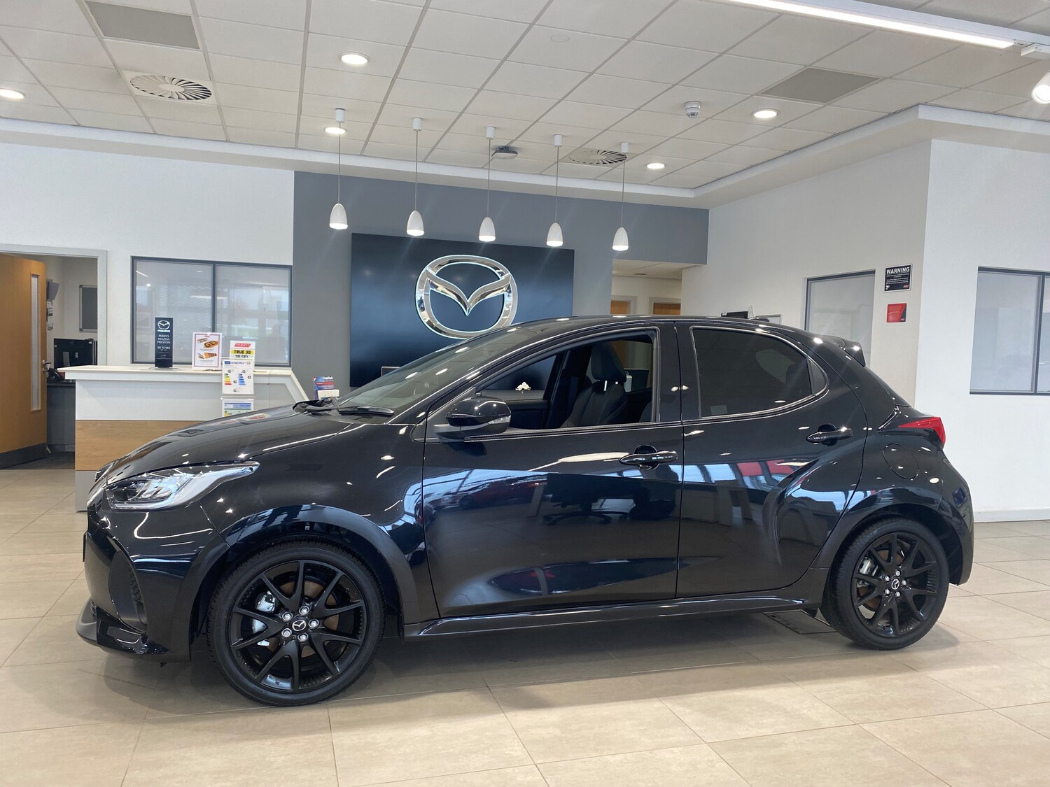 Used Mazda Mazda2 HYBRID 2025 for sale - 76220050: Photo 3