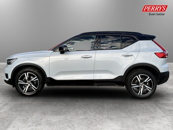 Used Volvo XC40 2020 for sale - 77635596: Photo