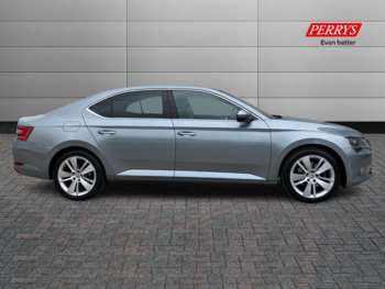 Used Skoda Superb 2018 for sale - 74927335: Photo