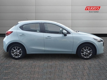 Used Mazda Mazda2 2024 for sale - 77159570: Photo