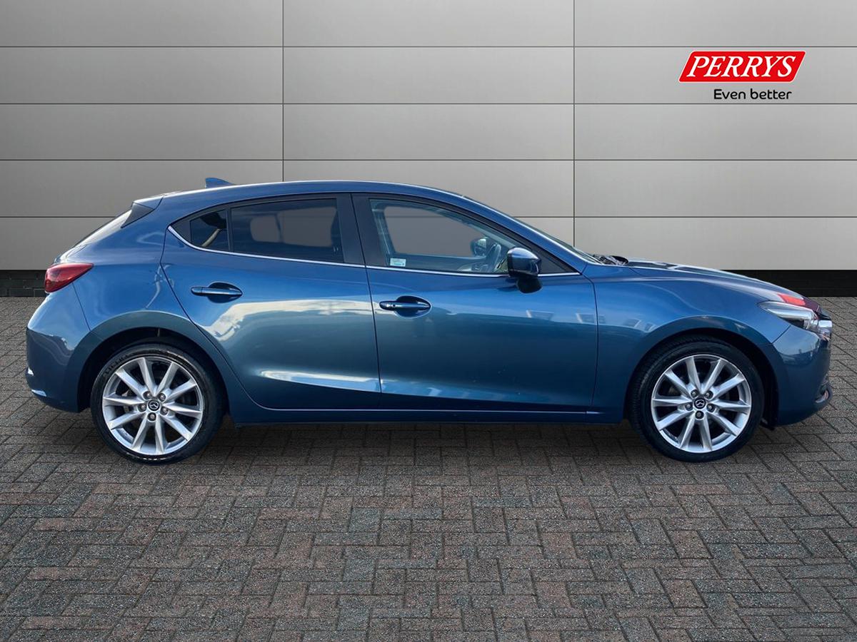 Used Mazda Mazda3 2017 for sale - 76436796: Photo 3