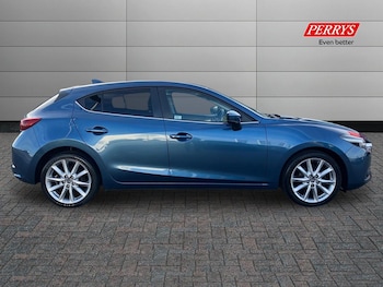Used Mazda Mazda3 2017 for sale - 76436796: Photo