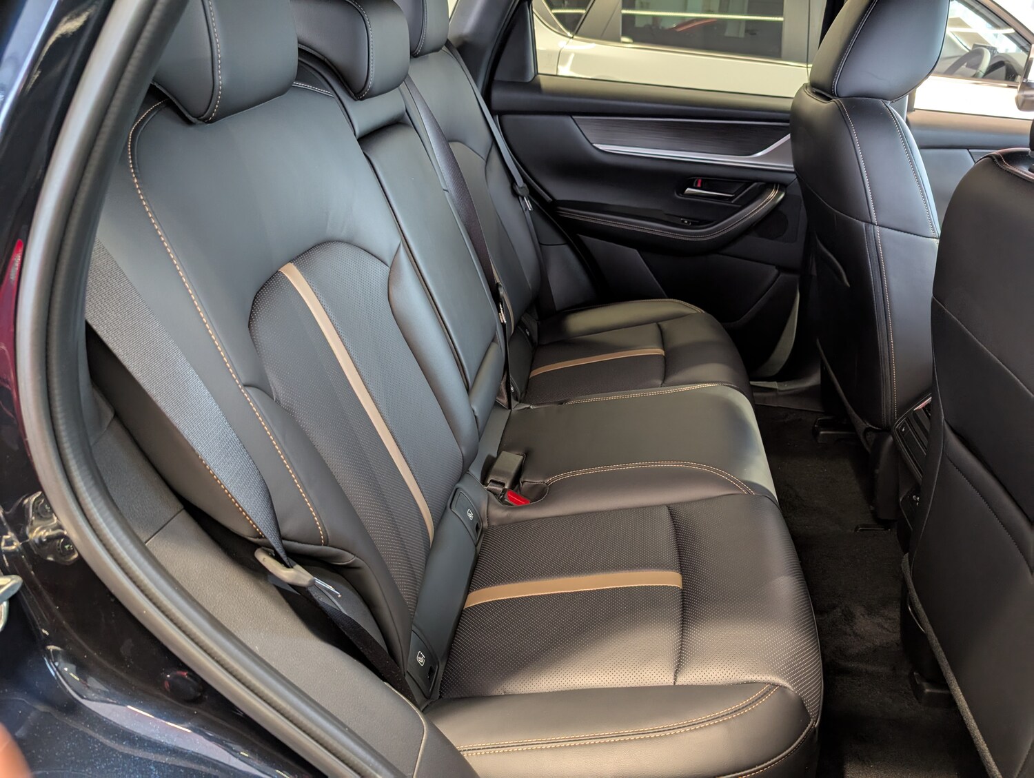 Used Mazda CX-60 2025 for sale - 76230606: Photo 9