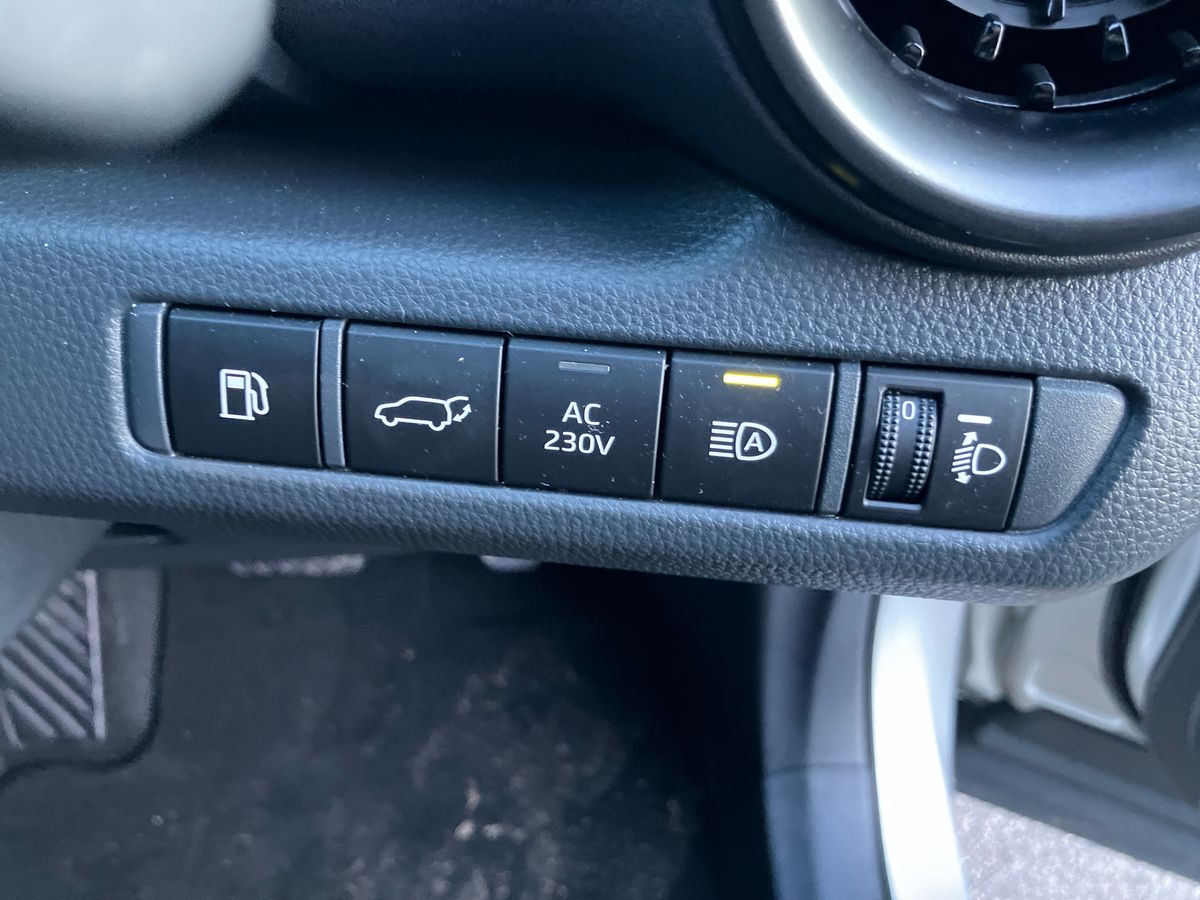 Used Toyota C-HR 2024 for sale - 77125298: Photo 29