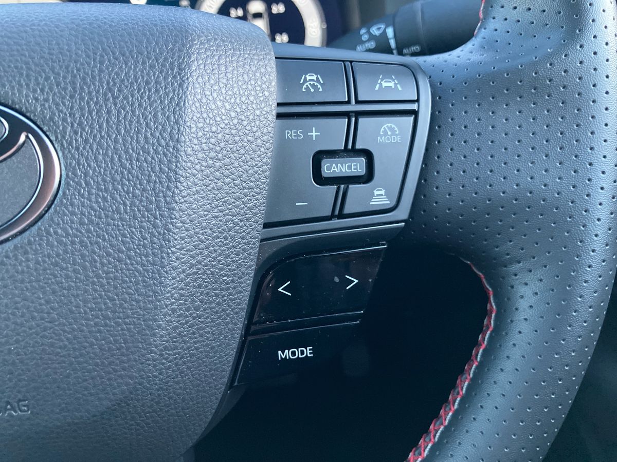 Used Toyota C-HR 2024 for sale - 77125298: Photo 30