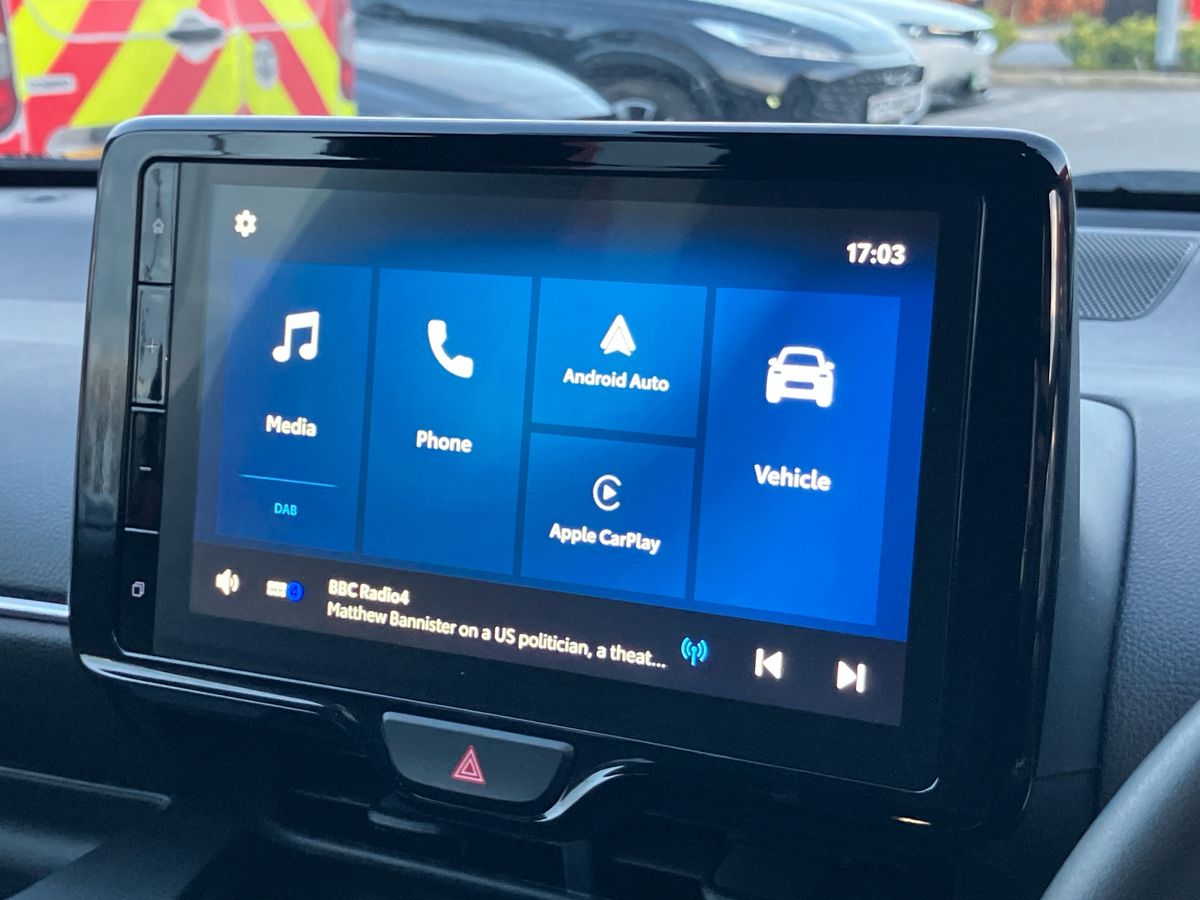 Used Mazda Mazda2 HYBRID 2024 for sale - 76491191: Photo 10