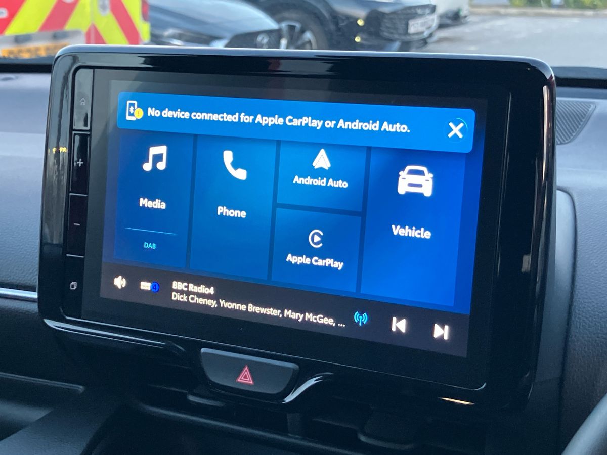 Used Mazda Mazda2 HYBRID 2024 for sale - 76491191: Photo 11