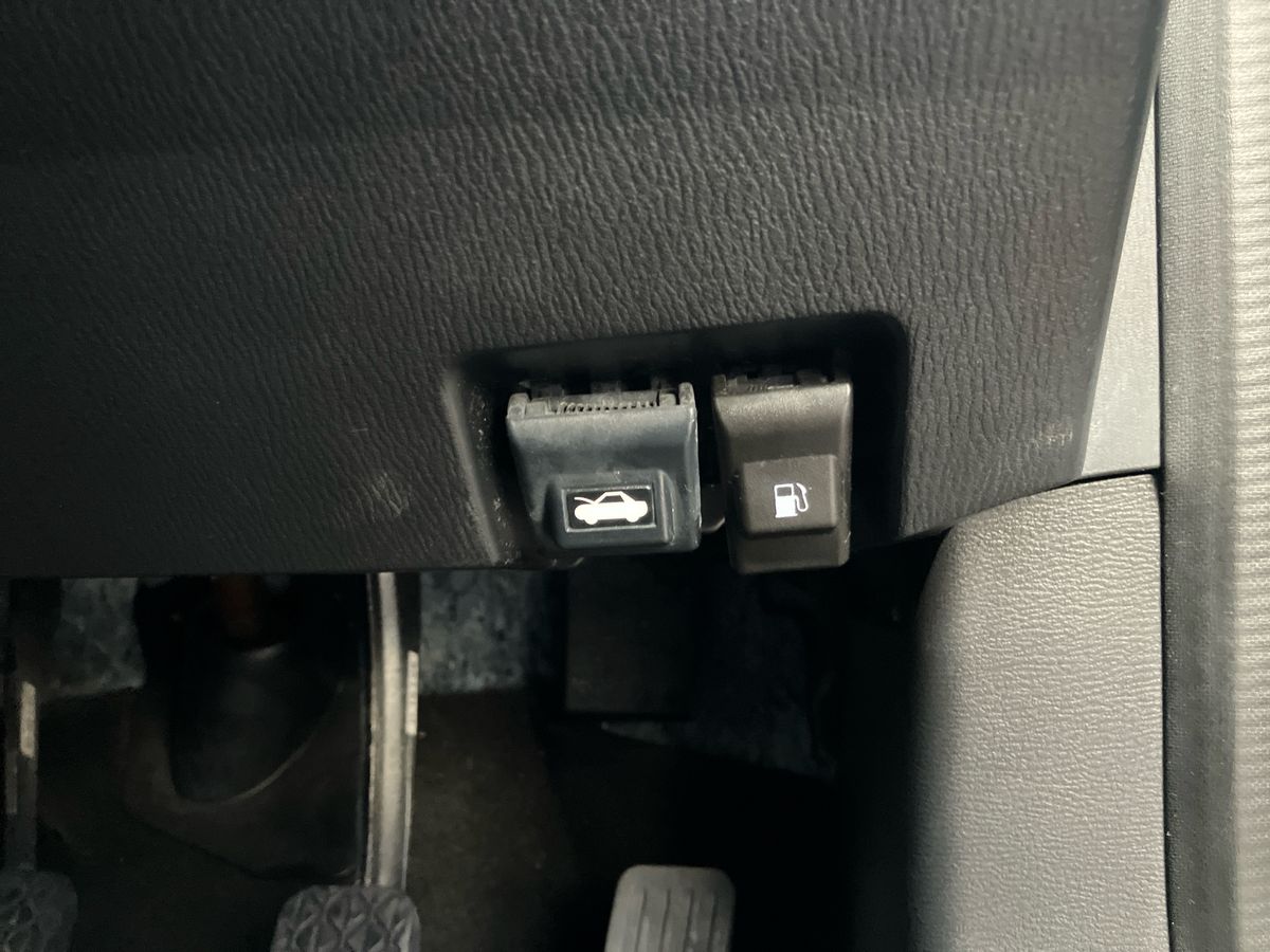 Used Mazda Mazda2 2016 for sale - 76412851: Photo 27