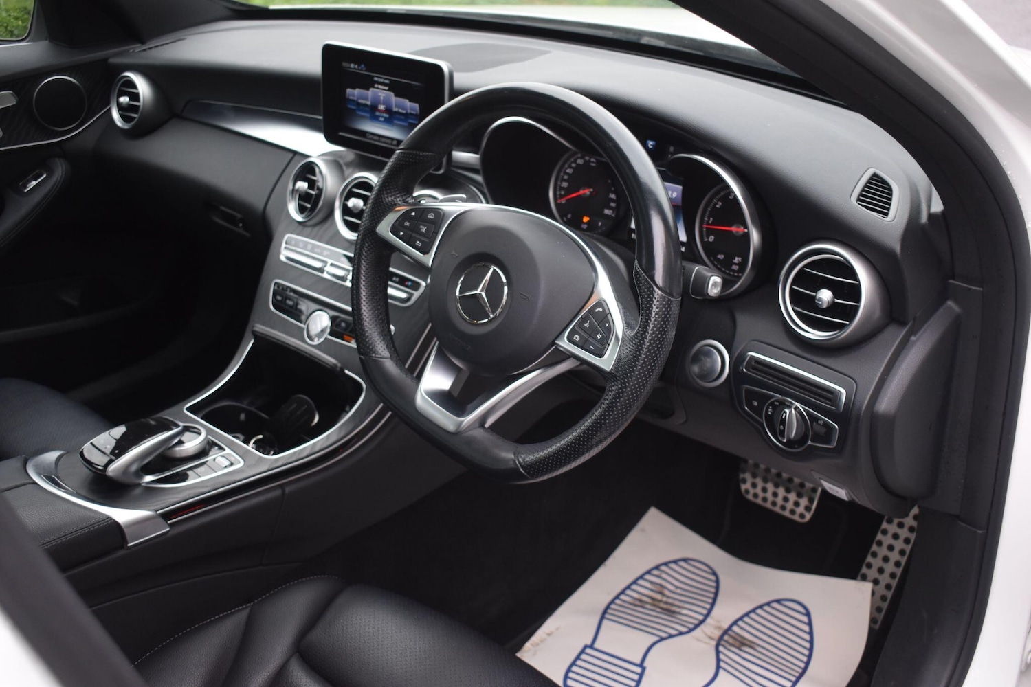 Used Mercedes-Benz C Class 2016 for sale - 76550976: Photo 11