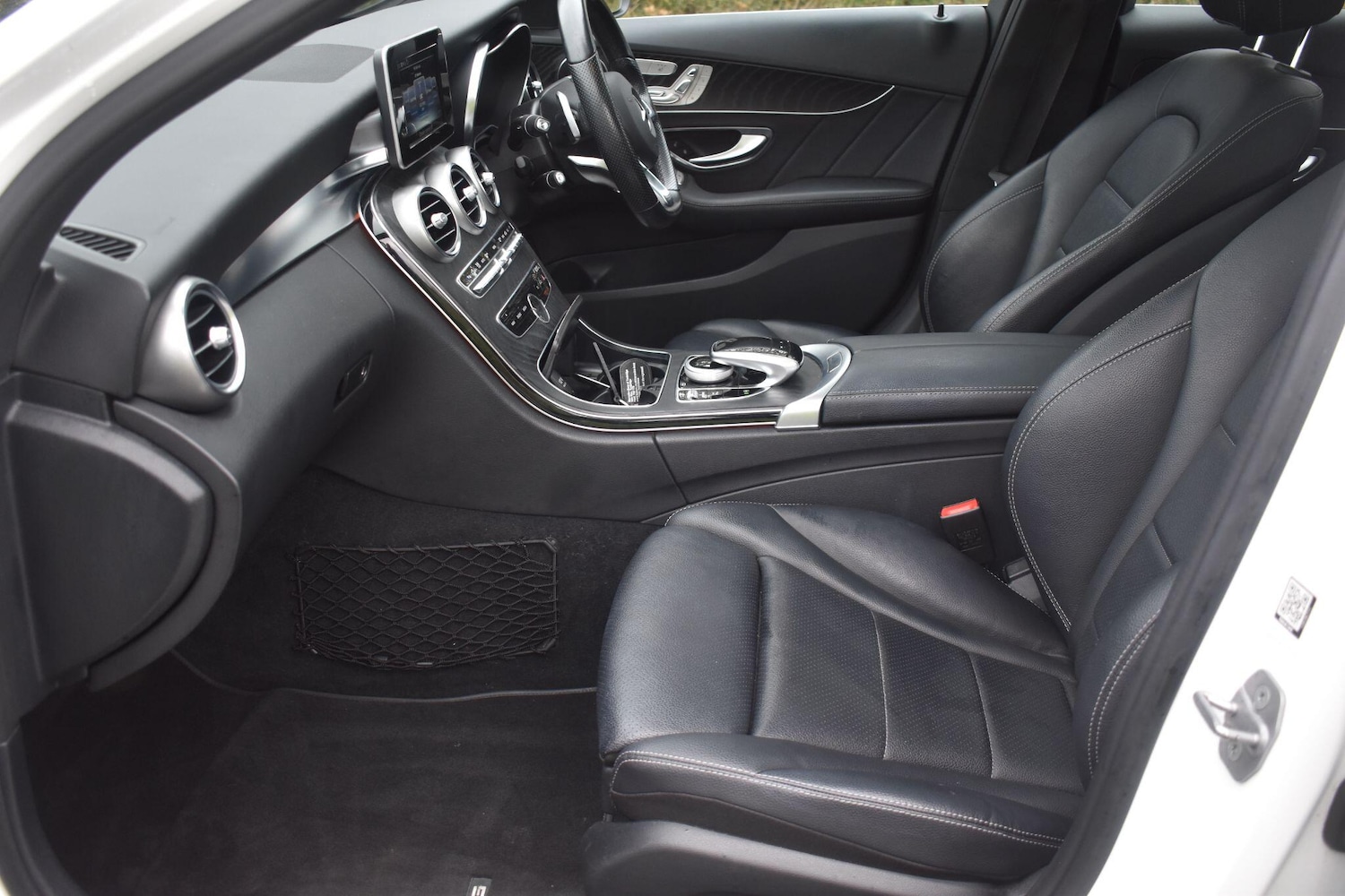 Used Mercedes-Benz C Class 2016 for sale - 76550976: Photo 6