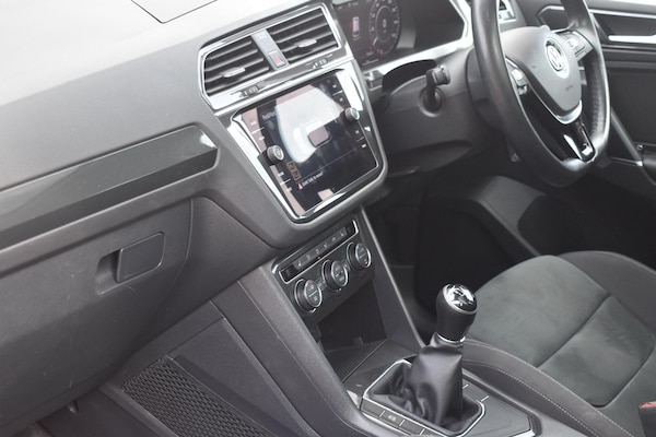 Used Volkswagen Tiguan 2017 for sale - 75635322: Photo 8