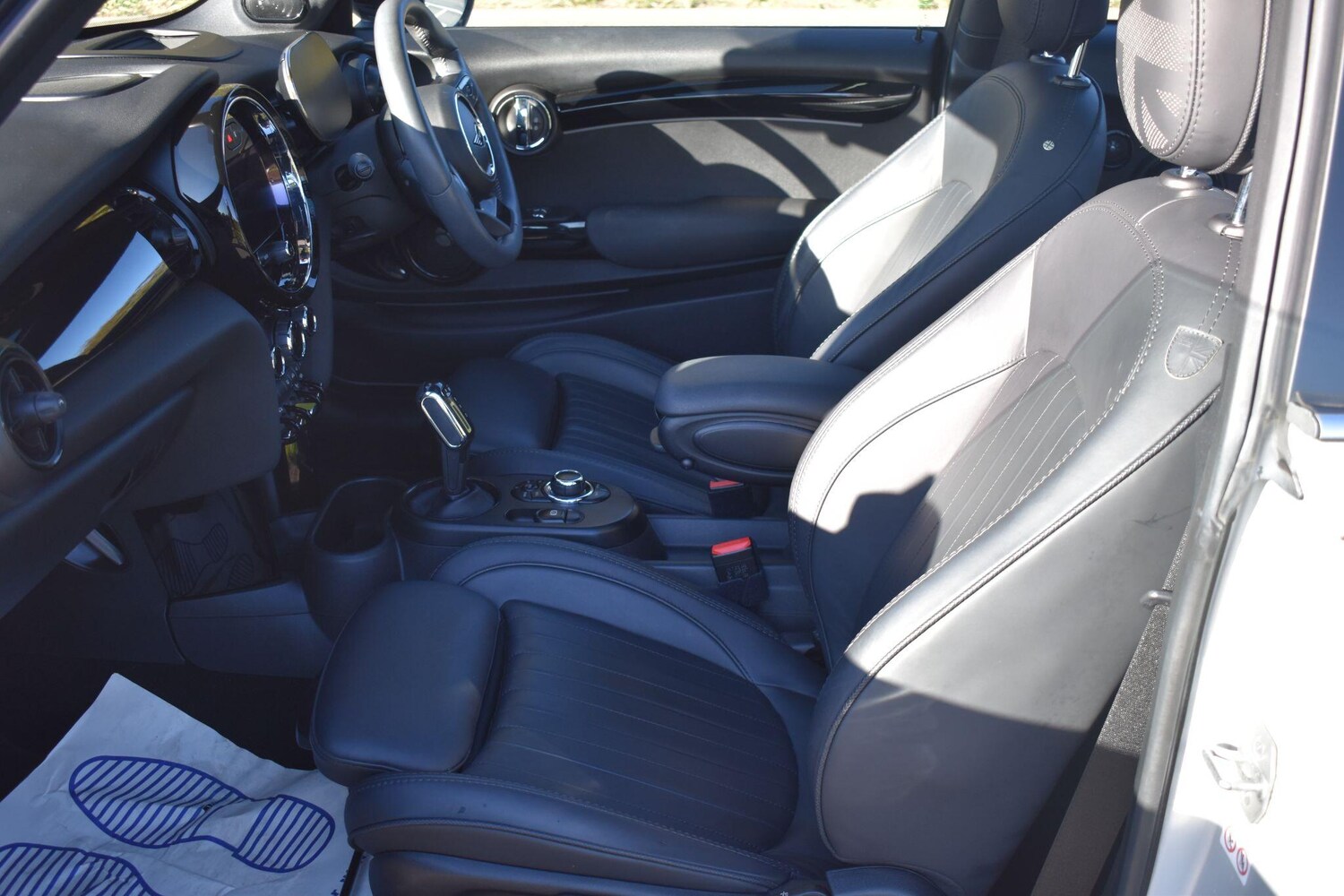 Used MINI Electric Hatch 2022 for sale - 76189331: Photo 8