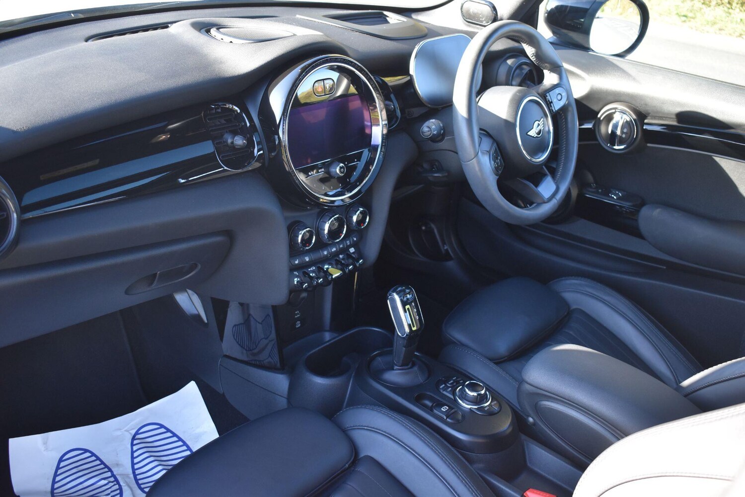 Used MINI Electric Hatch 2022 for sale - 76189331: Photo 9